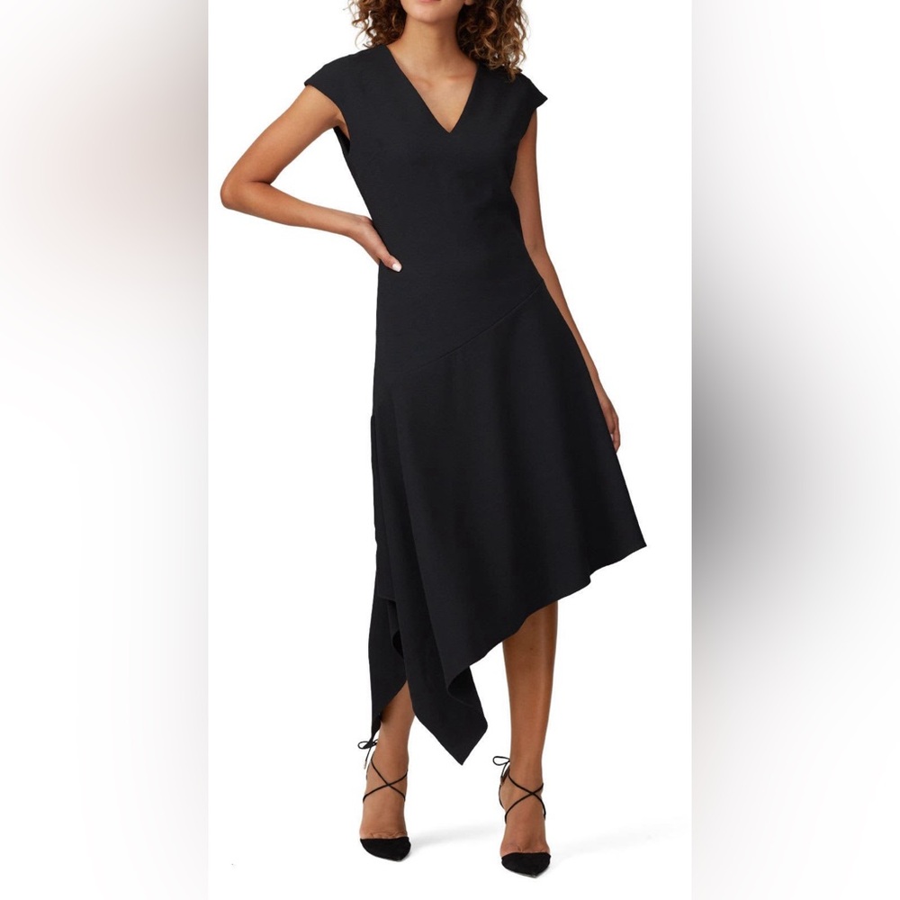 Josie Natori
Black Asymmetrical Hem Dress
Size
6R